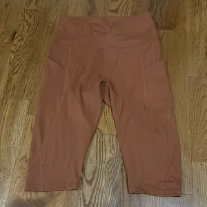 Ododos. Knee length Yoga Pants. Brown. Medium